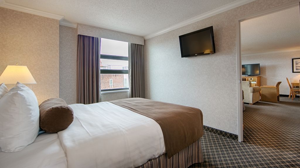 Best Western Plus Carlton Plaza 3* Victoria